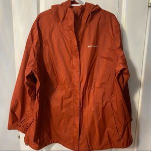 Columbia windbreaker jacket with hood in size 3XL